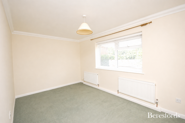 46, Ardleigh Court, Shenfield photo 4