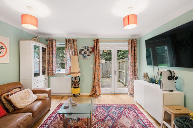 60 Fitzroy Lane, Glasgow photo 3