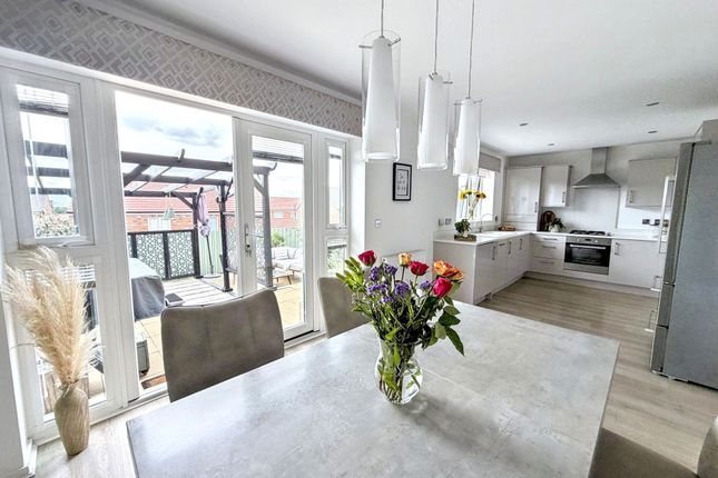 12, Holmfirth Close, Houghton Le Spring photo 4