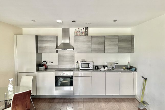 Sillavan Way, Salford photo 4