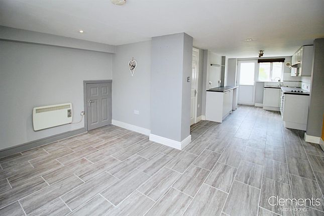 39a, Westerdale, Hemel Hempstead photo 3
