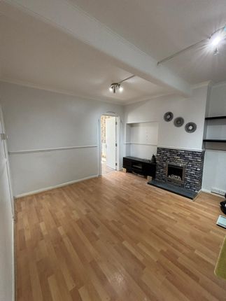 Thumbnail Property to rent in Laurie Road, London