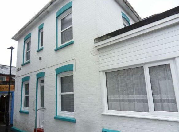 End terrace house for sale in Cross Street, Cowes