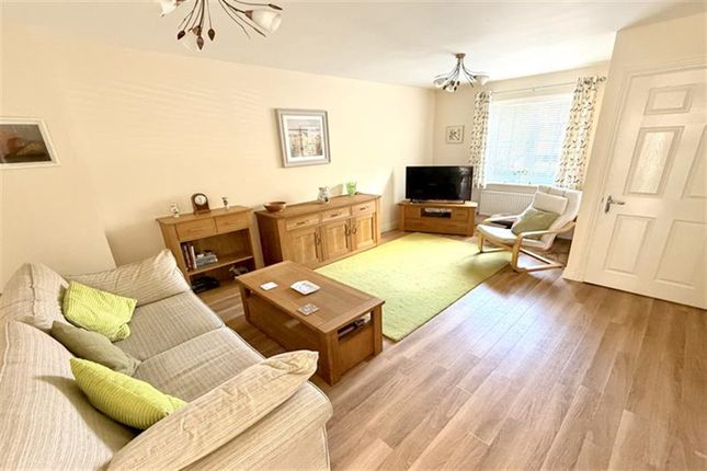 7, Samuel Courtauld Avenue, Essex photo 2