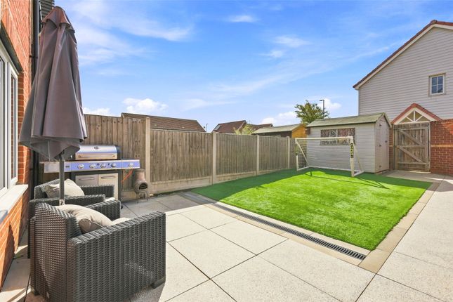 1, Shires Way, Essex photo 3