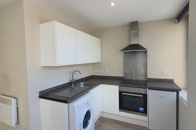 Studio to rent in 201 Sunbridge Road, Bradford, West Yorkshire