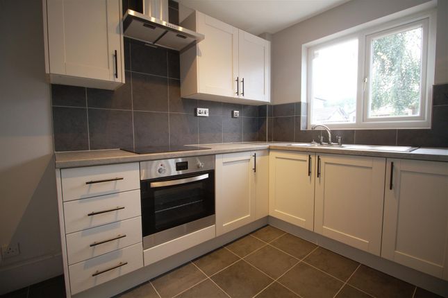 273, Thornley Lane South, Stockport photo 4