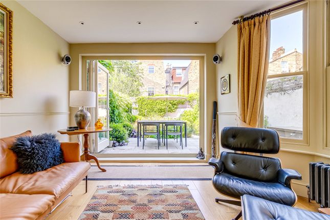 102, Broomwood Road, London photo 4