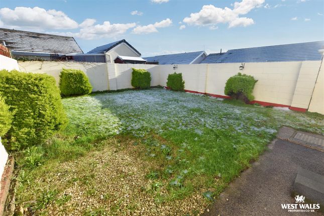 21, Devonshire Road, Pembroke Dock photo 4