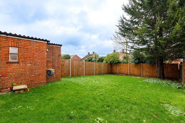Semi-detached house for sale in Heathfield Vale, South Croydon