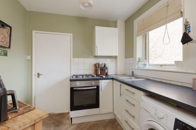 5, Parkgrove Street, Edinburgh photo 3