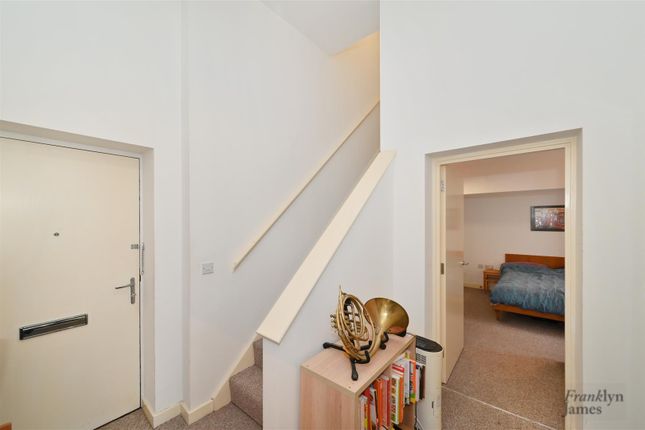 14 Gloster Ridley Court, 12 St. Annes Row,, London photo 4