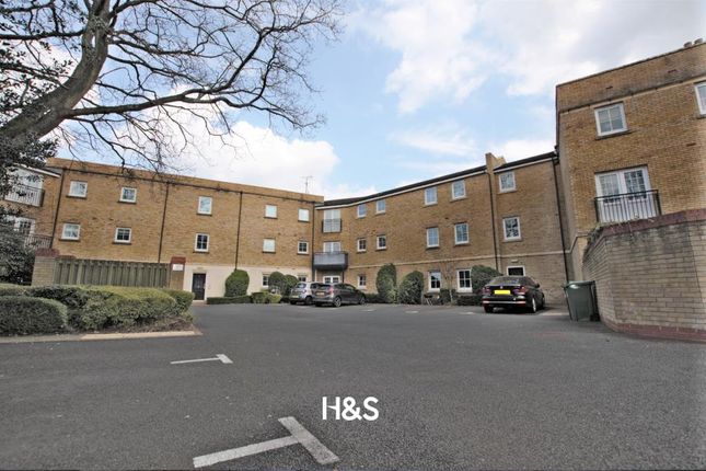 Thumbnail Flat for sale in Dickens Heath Road, Shirley, Solihull