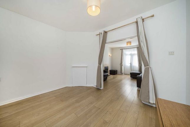 85, Sawley Road, London photo 3