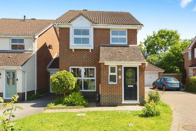 Link-detached house for sale in Silver Birch Grove, Kingsnorth, Ashford