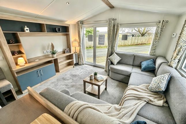 3-bed caravan on Nr Clacton-on-Sea, £54,995