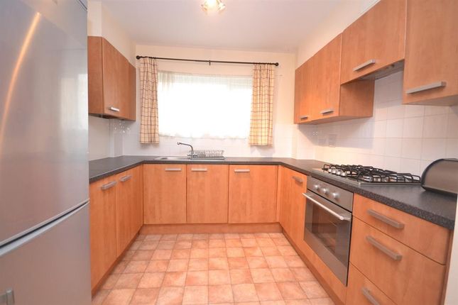 25 Thorney House, Drake Way, Reading photo 3