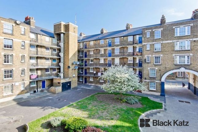 Flat to rent in Pilton Place, London