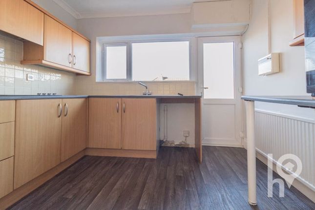 75, Holmside Avenue, Sheerness photo 2