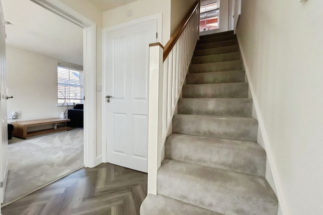 17, Teasel Close, Ipswich photo 2