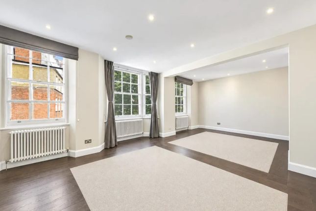Flat 165 Coleherne Court, Redcliffe Gardens, London photo 2