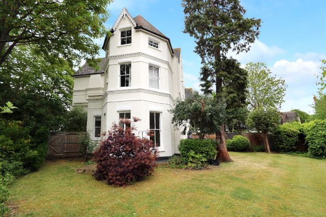 4 Ravens Ait Hall, 22-24, Kingsdowne Road, Surbiton photo 4