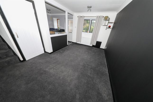 81B, High Street, Glenrothes photo 2