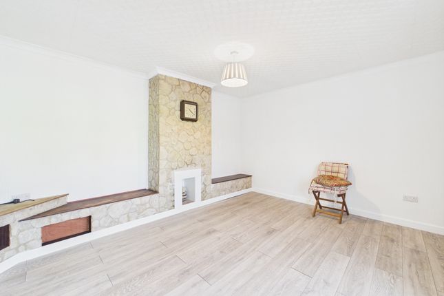 38 Juniper Road, Uddingston photo 2