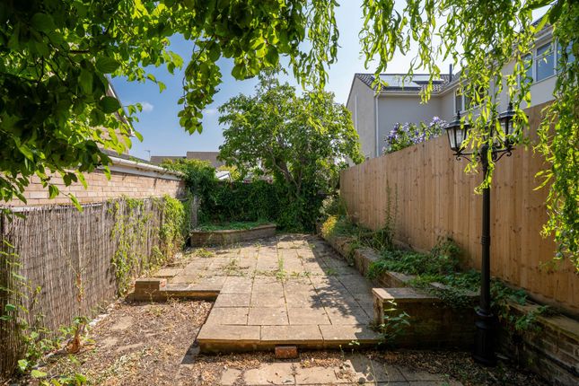 17 Brinkman Road, Cambridge photo 4