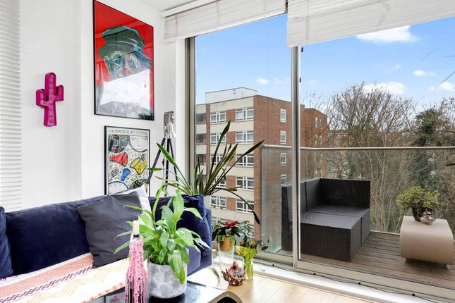 Flat for sale in Mulberry Apartments, Manor House
