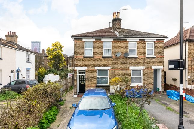 Thumbnail Semi-detached house for sale in Lamberts Place, Croydon