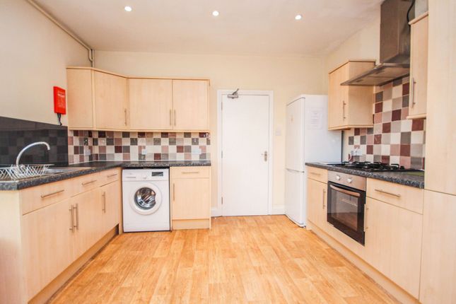 31 Bemister Road, Bournemouth photo 3