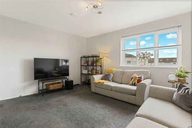 154, West Wellhall Wynd, Lanarkshire photo 3