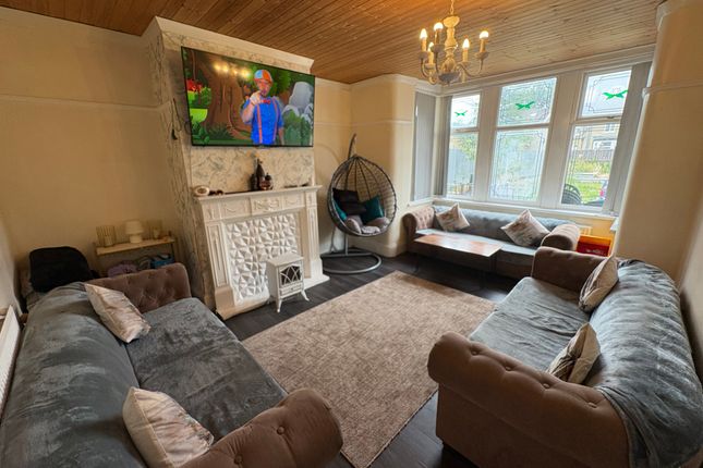 23, Lower Rushton Road, Bradford photo 3