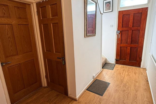 37 Spencefield Drive, Leicester photo 4