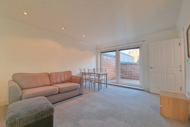 2, Maude Street, Ipswich photo 5