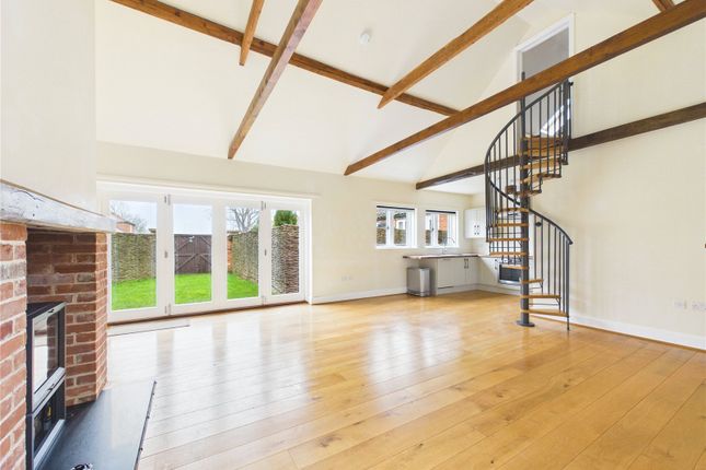 17 Drews Yard,, Chillesford Lodge Estate, Woodbridge photo 3