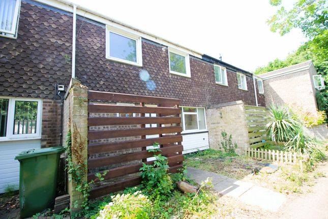 Terraced house to rent in Huntley Close, Cambridge