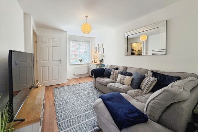 21, Shutler Street, Sherborne photo 4