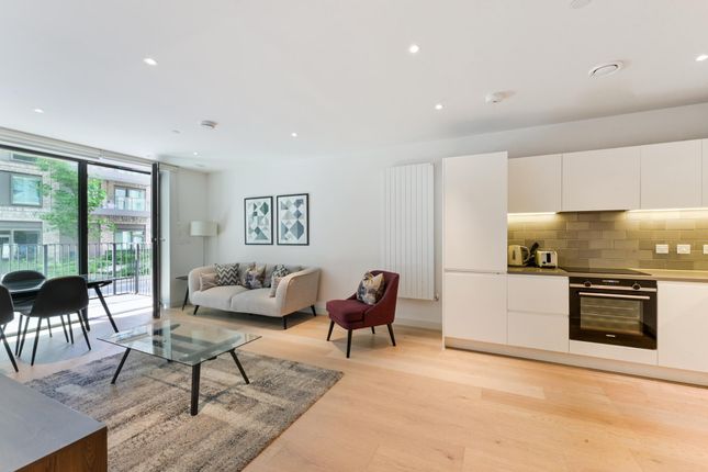 1-bed flat on 50 John Cabot House 4, Clipper Street, London, £350,000