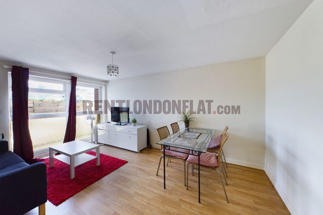 Thumbnail Flat to rent in Edwards Court, Slough