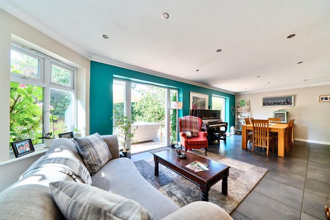 1A, Kings Lane, Wrecclesham, Farnham photo 4