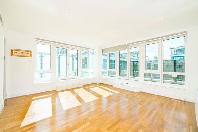 Flat 193, Warren House, Beckford Close, London photo 4