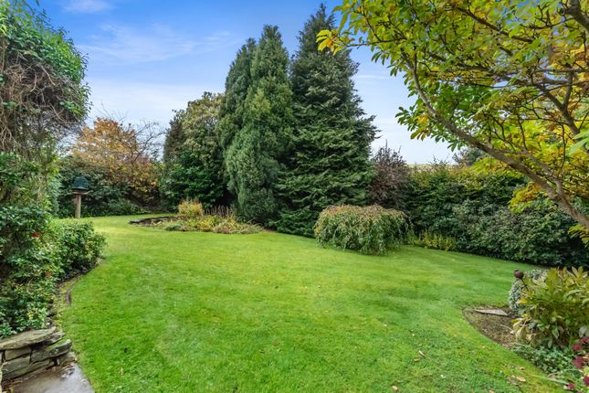 2 Brocklehurst Drive, Macclesfield photo 3