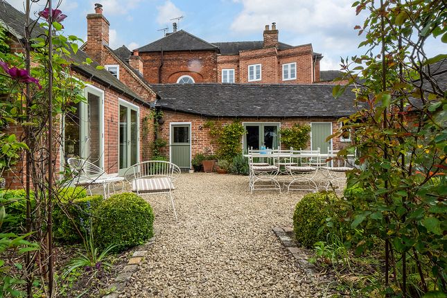 Country house for sale in Etwall, Derbyshire