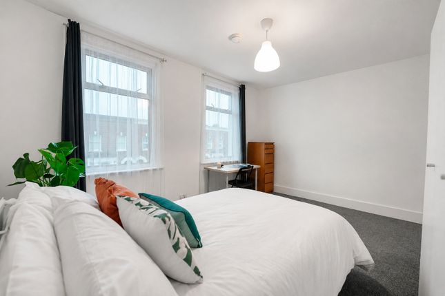 5-bed flat on 149, Trundleys Road, Surrey Quays, £1,000/mo