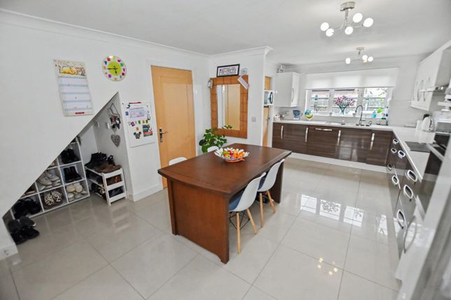 27, Foxfield Way, Northampton photo 2