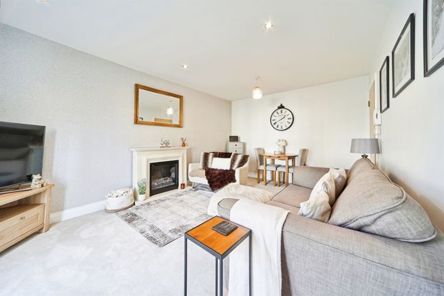 3, Escroft Court, 1, Clifford Drive, Ilkley photo 2