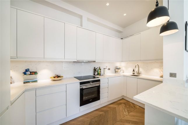 Flat for sale in York Mansions, 215 Earls Court Road, London