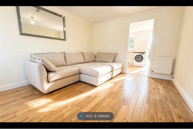 Harrison Drive, St Mellons, Cardiff photo 3